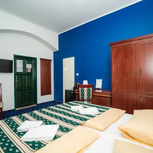 Czechia 3*, Prága Csehország